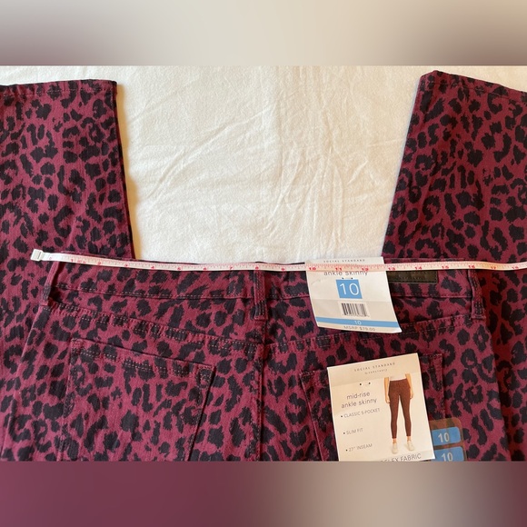Social Standard by Sanctuary Ankle Skinny “Cheetah” Jeans Size 10 Deep Red NWT - Picture 6 of 10